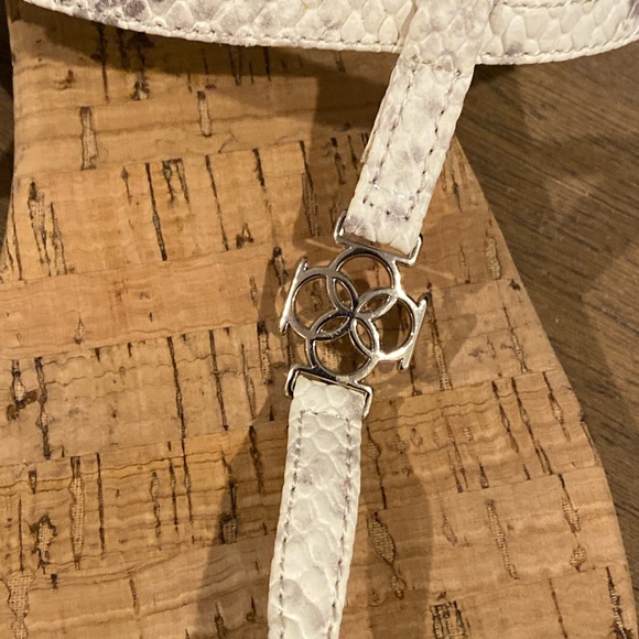 2/$35 ANN TAYLOR Snake Print Flat Sandals 9 - Picture 3 of 5